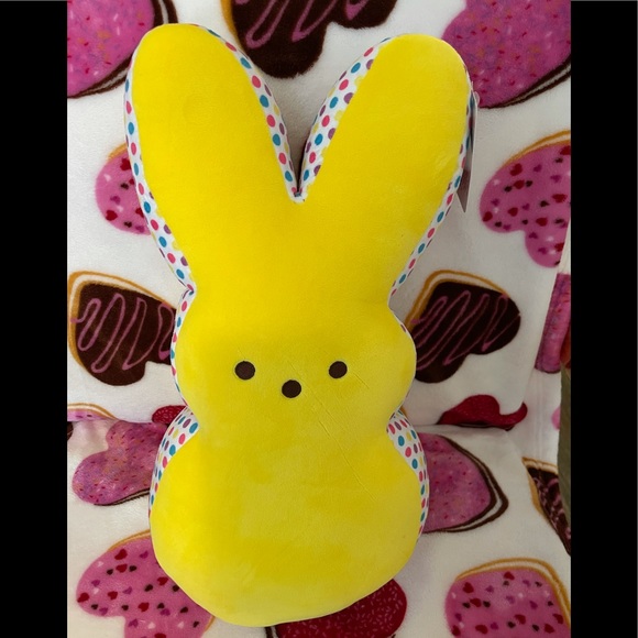 Peeps 17โ Yellow Bunny ๐ Plush - Picture 5 of 5